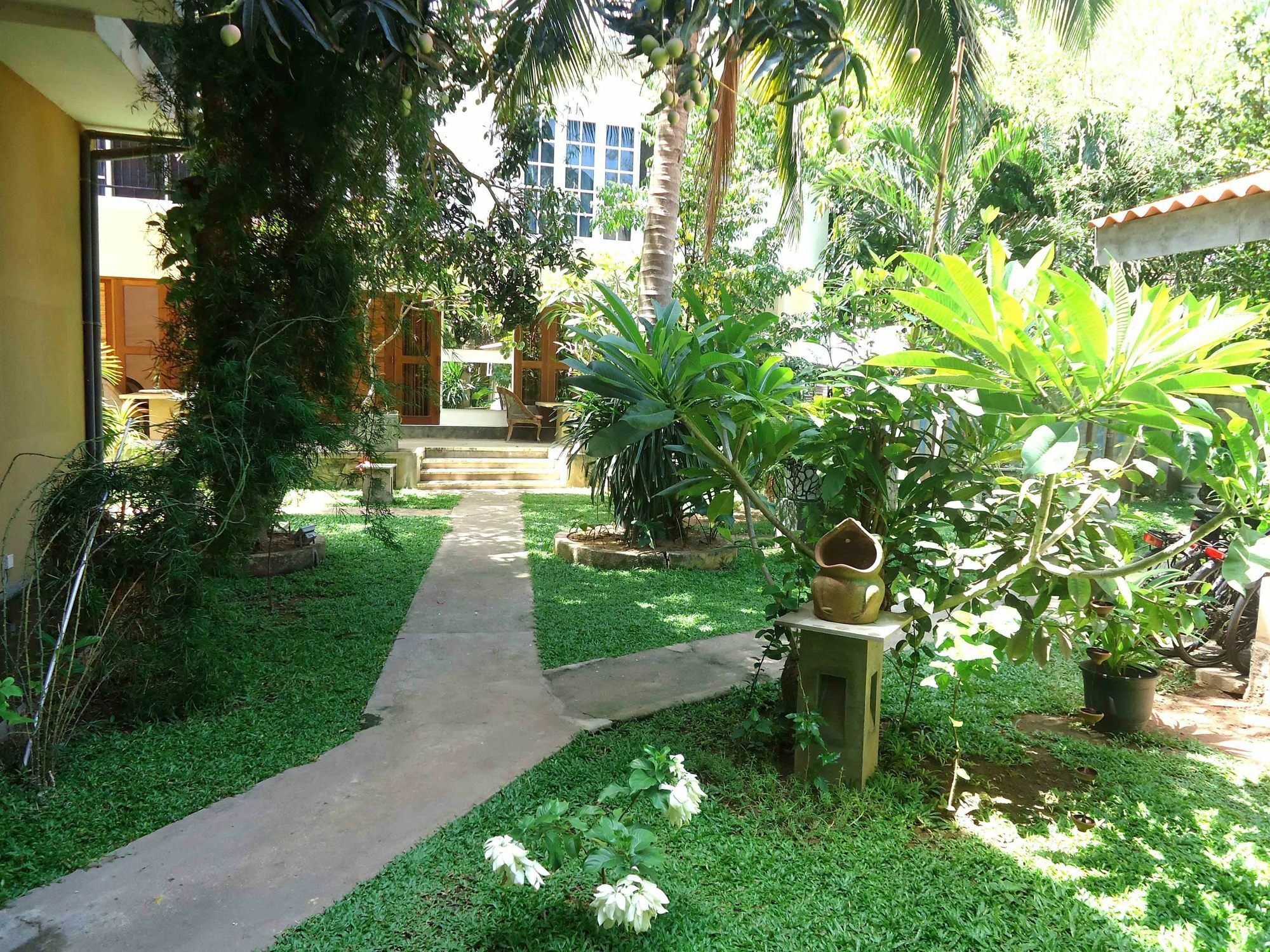 Gomez Place Negombo Exterior photo